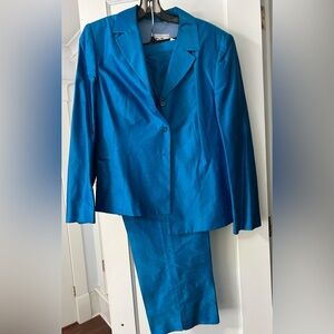 Vintage Betty Barclay 100% Silk Blue Women's Suit Set